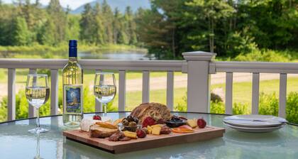 Four-Bedroom Vermont Farmhouse near Smuggler's Notch