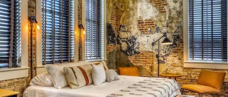1 slaapkamer, een bureau, wifi, beddengoed