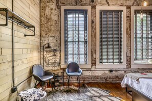 Skrivebord, Wi-Fi, sengetøj