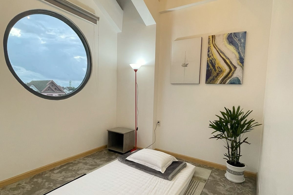 City Double Room Single Use, Kitchen, City View
