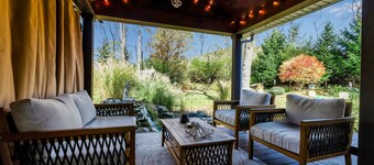 EVL Zen Retreat:game rm,hot tub,steps 2town&trails