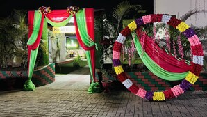 An entrance with a sign reading "Hotel K". - Hotel Kavya Inn Chitwan (Bharatpur)