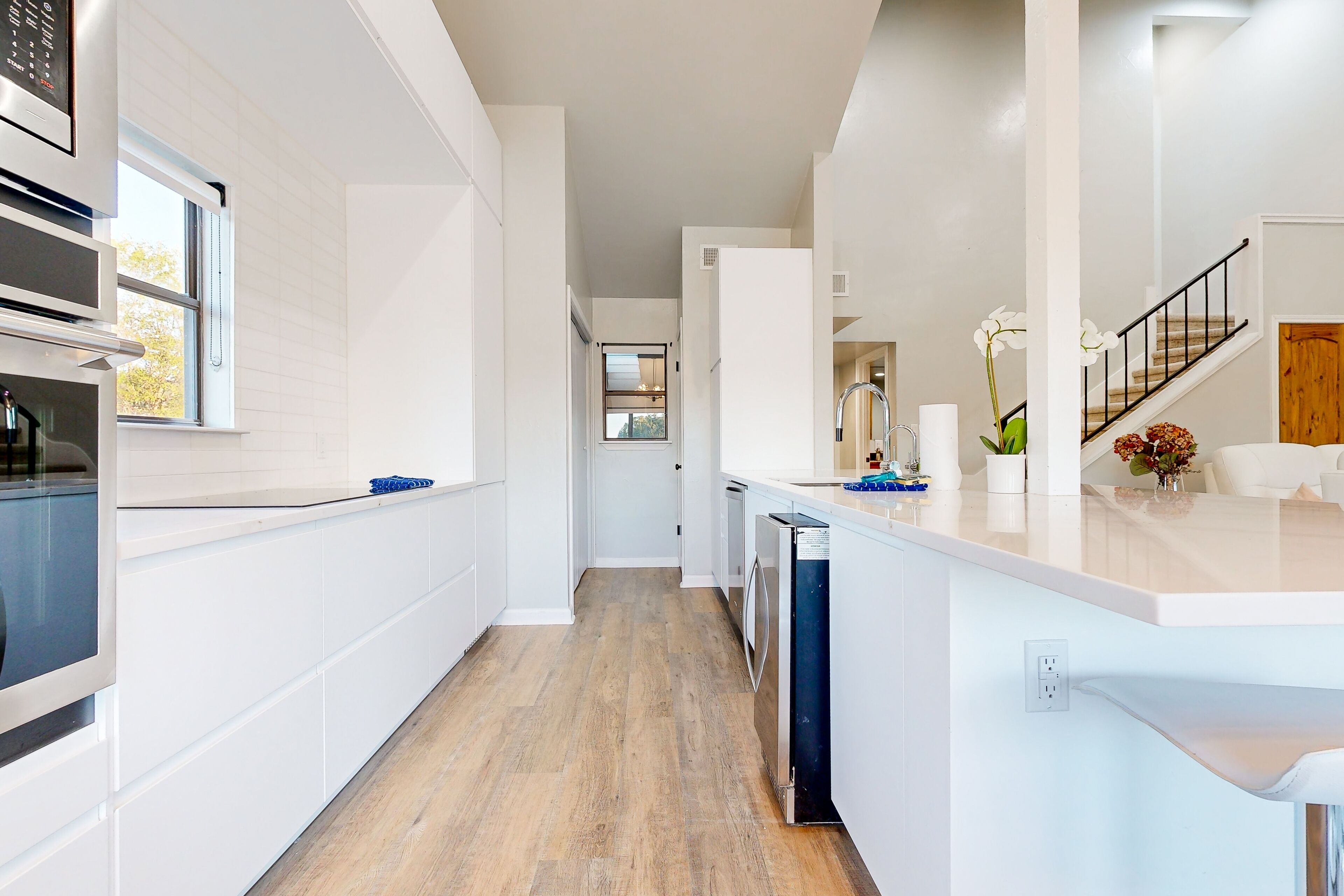 冰箱、微波炉、烤箱、炉灶