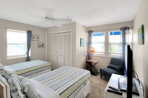 3 bedrooms, iron/ironing board, WiFi (free), bed sheets