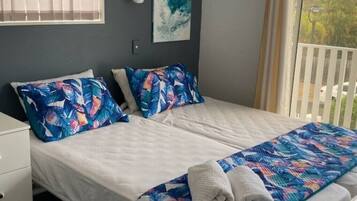 2 bedrooms, iron/ironing board, WiFi, bed sheets