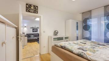 1 bedroom, iron/ironing board, free WiFi, bed sheets