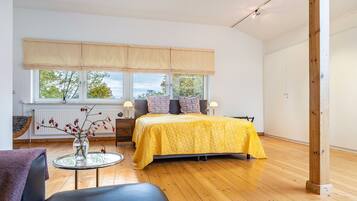 BĂŒgeleisen/BĂŒgelbrett, kostenloses WLAN, BettwĂ€sche