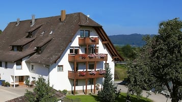 Esterni