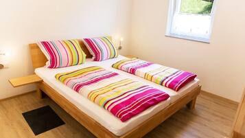 2 camere, ferro/asse da stiro, Wi-Fi gratuito, lenzuola