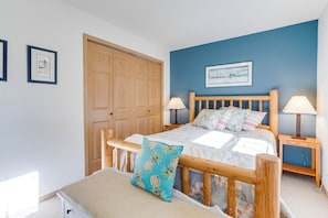 2 bedrooms, WiFi, bed sheets