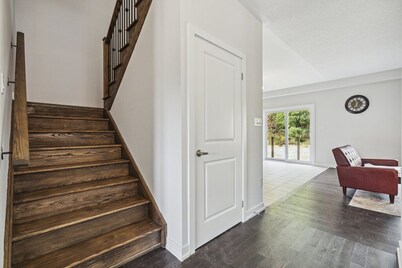 Amazing stay near Hamilton-Brantford- Beach Port Dover