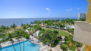Pool - A Great Suite at Your Hands! Suite by The Beach (Key Biscayne)