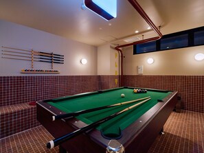 Billiards - Hotel Plus Hostel TOKYO ASAKUSA 2 (Tokyo)