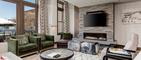 TV, fireplace