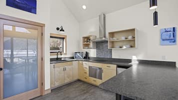 Four, plaque de cuisson, lave-vaisselle