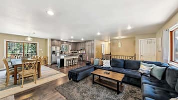 Smart TV, fireplace, offices