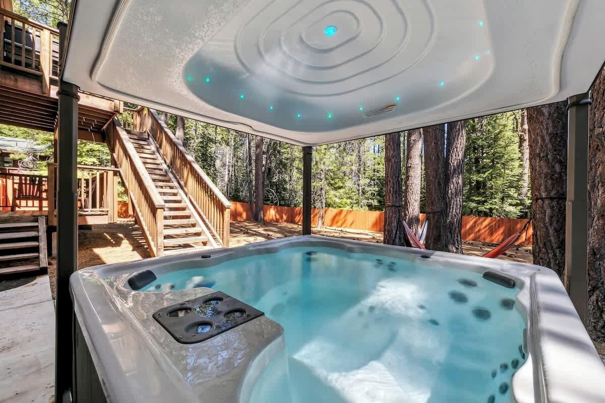 Bain à remous extérieur