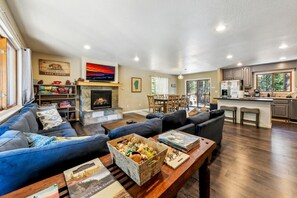 Smart-tv och eldstad