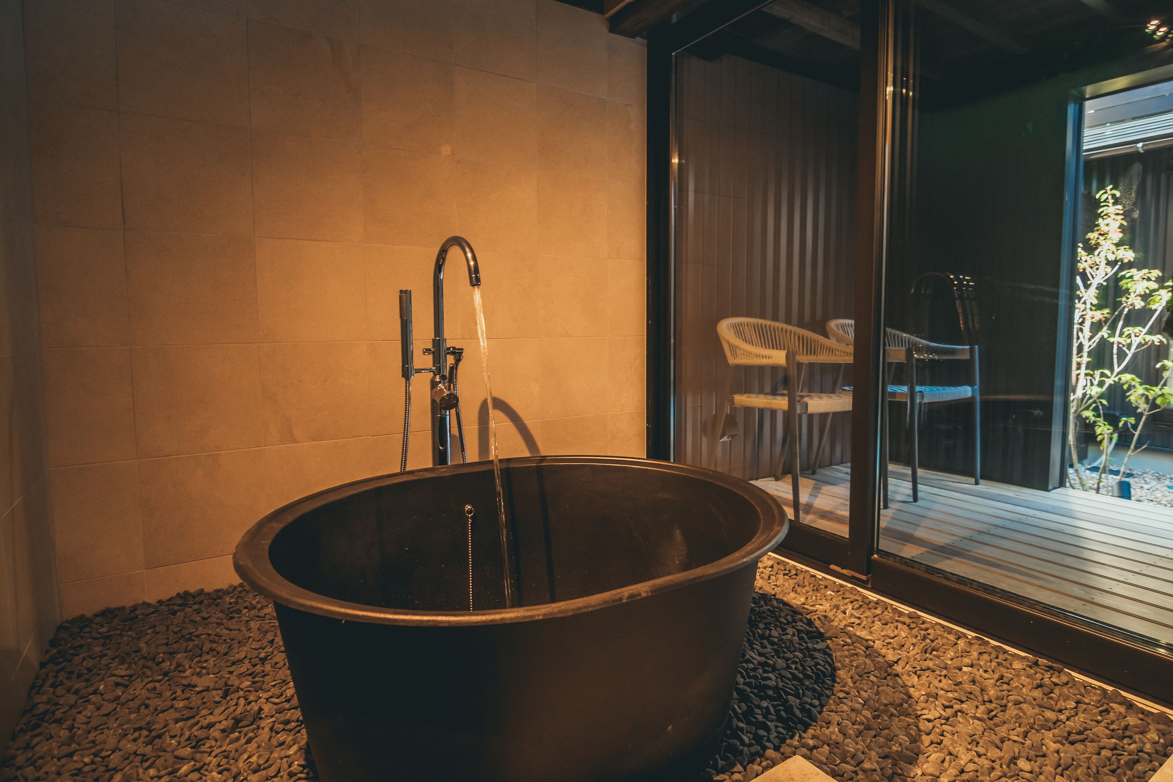 客房, 无烟房 (TATEWAKU) | 浴室 | 淋浴/盆浴组合、深泡浴缸、免费洗浴用品、吹风机