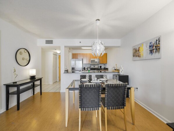 Unclassified image, 1 of 28, button