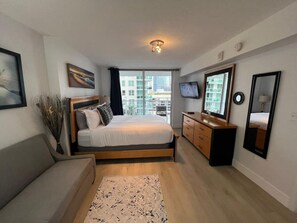 1 habitación, escritorio, tabla de planchar con plancha y wifi gratis 