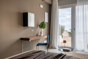 Camera Deluxe con Dehor | 1 多间卧室、客房内保险箱、办公桌、笔记本电脑工作区