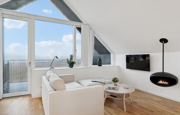 TV connectée, cheminée