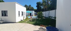 Property grounds - Villa du Bonheur (Mahajanga)