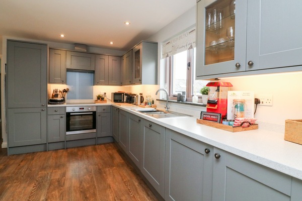 Fridge, dishwasher, electric kettle, toaster