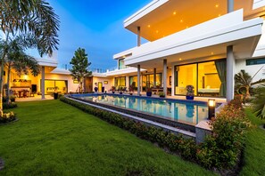 Exterior - Luxury 6 Bed Private Pool Villa - LLW (Hua Hin)