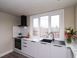 Cottage | Private kitchen | Fridge, dishwasher, electric kettle, toaster