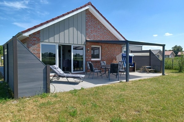 Herzlich willkommen in unserem 3-Sterne- Ferienhaus Weitblick in Jade-Sehestedt