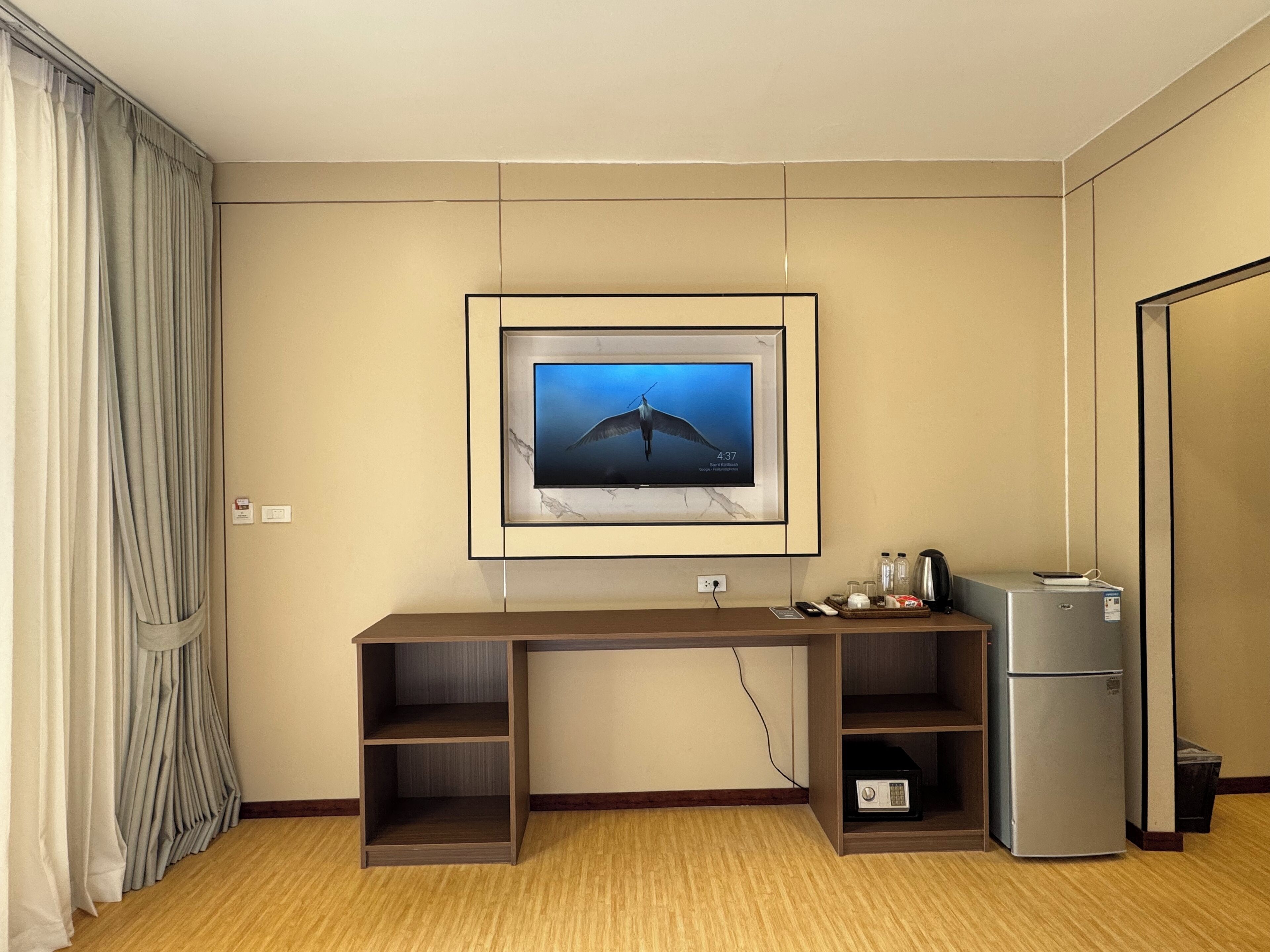 Egyptian cotton sheets, premium bedding, down comforters