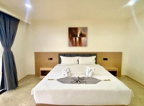 Superior Room, 1 King Bed | Egyptian cotton sheets, premium bedding, down comforters - V Beach Resort (Patong)