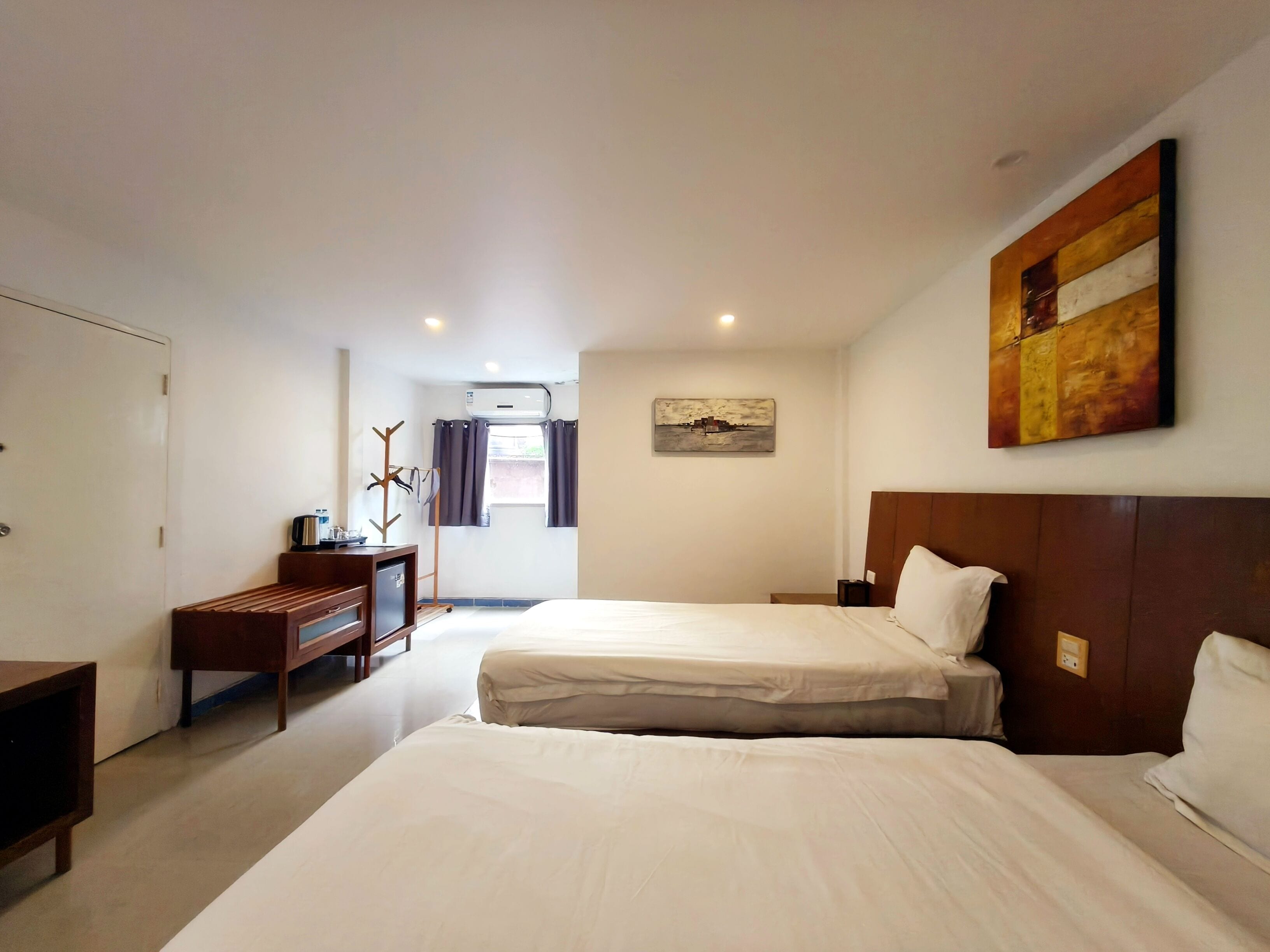 Egyptian cotton sheets, premium bedding, down duvets, memory-foam beds