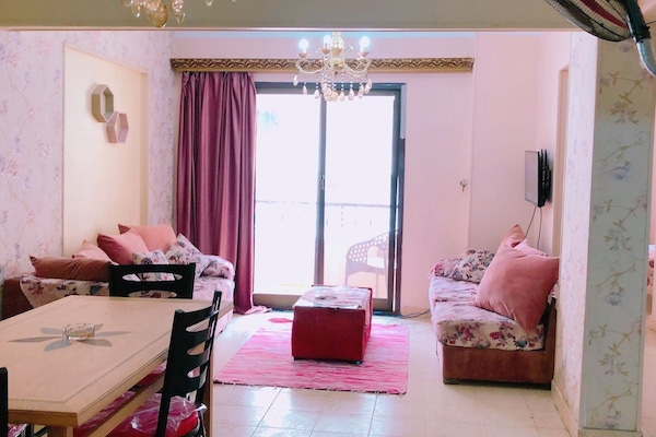 32-inch Smart TV with cable channels, first-run films