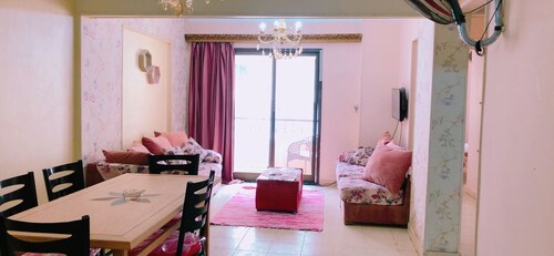 Cozy apartment Maadi Ring Road &smart TV