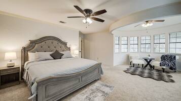 4 bedrooms, iron/ironing board, free WiFi, bed sheets