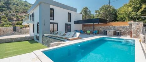 واجهة المنشأة