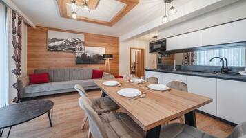 Apartament (A 9) | Living area | Flat-screen TV