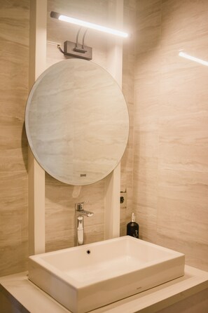 Shower, free toiletries, hair dryer, bathrobes