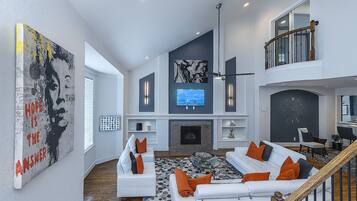 TV connectée, cheminée