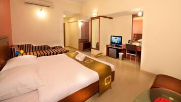 Select Comfort beds, individually furnished, laptop workspace