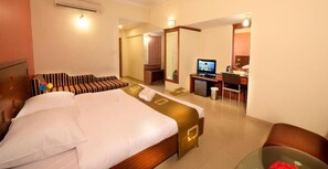 Select Comfort beds, individually furnished, laptop workspace - HOTEL PLAZA INN (Coimbatore)