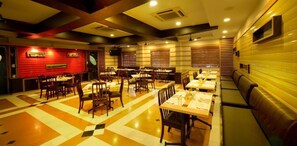 Dining - HOTEL PLAZA INN (Coimbatore)