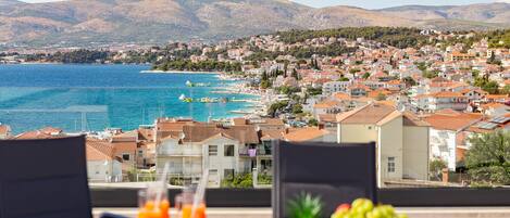 House, 2 Bedrooms, Smoking, Private Pool | Beach