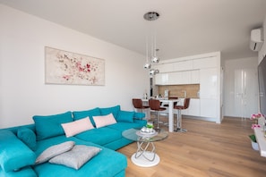 Ferienhaus, 2 Schlafzimmer, Raucher, eigener Pool | Wohnbereich