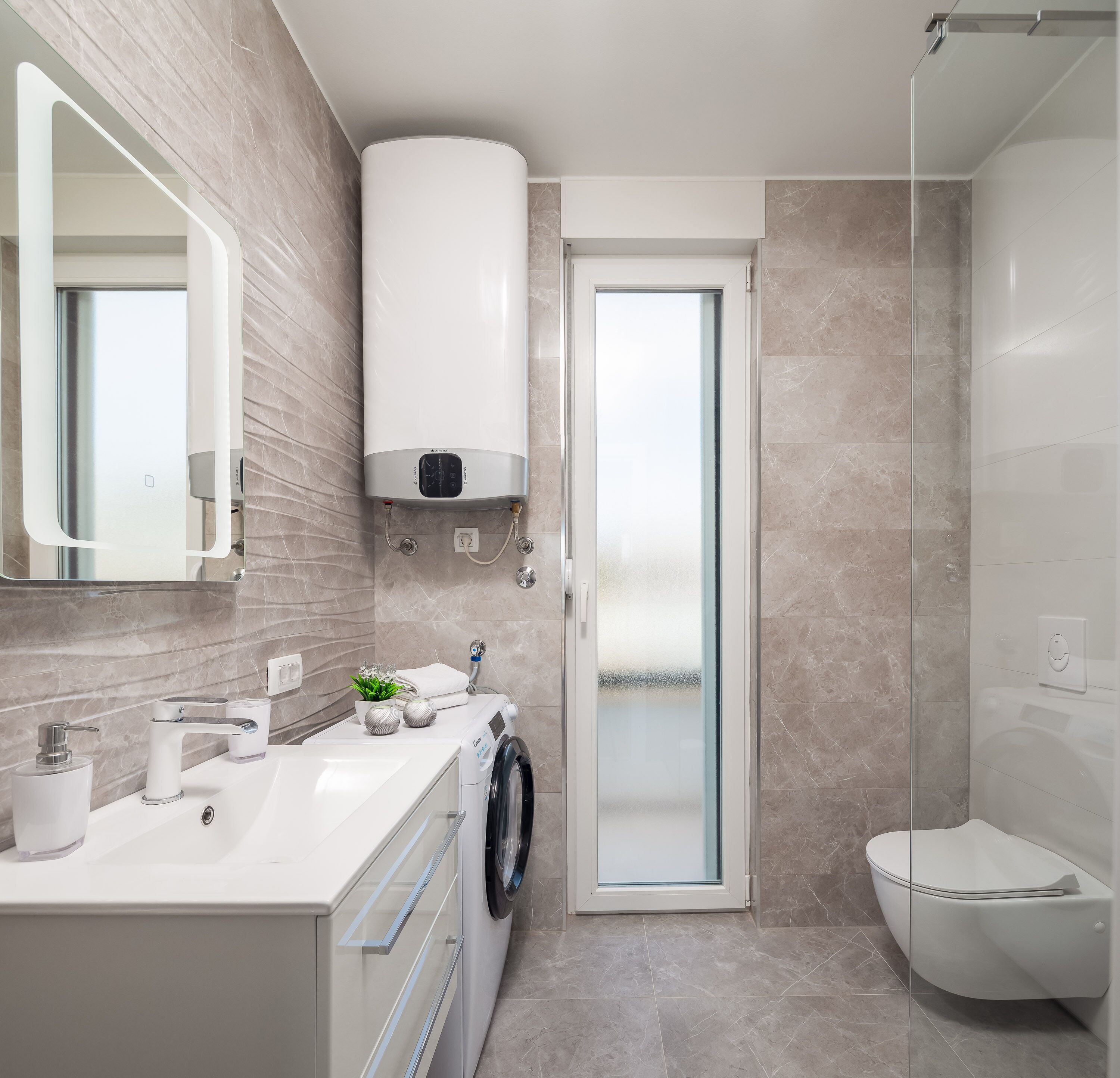 Bathroom amenities