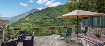 Cozy home in Limano with WiFi