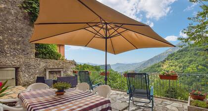 Maison confortable Ă Limano avec WiFi